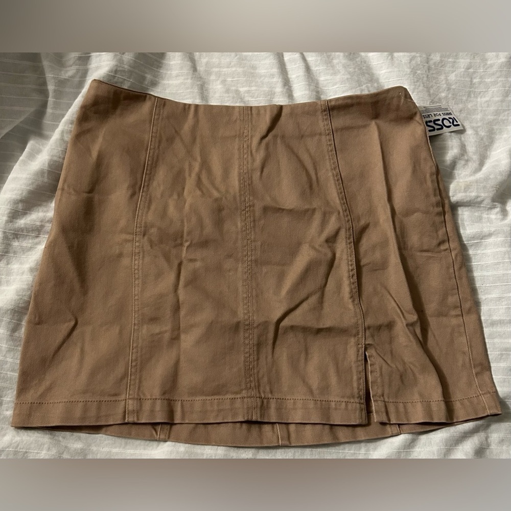 IRIS Brand Khaki Short Skirt Zip Size Large